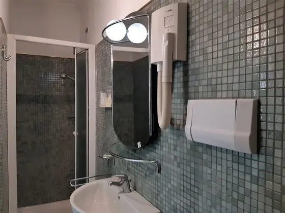 Standard Üç Kişilik Oda, Balkon, Şehir Manzaralı