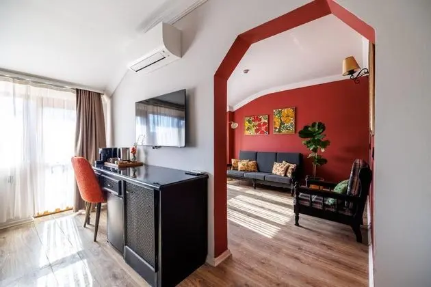 https://images.odamax.com/img/1024x768/odamax/image/upload/Lill_Maison_Hotel_City_Club_202606051519414_HSYN5075_HDR.jpg