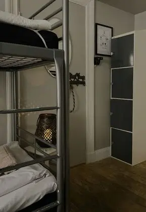 Basic Ortak Ranzalı Oda, Ortak Banyo (4 beds)