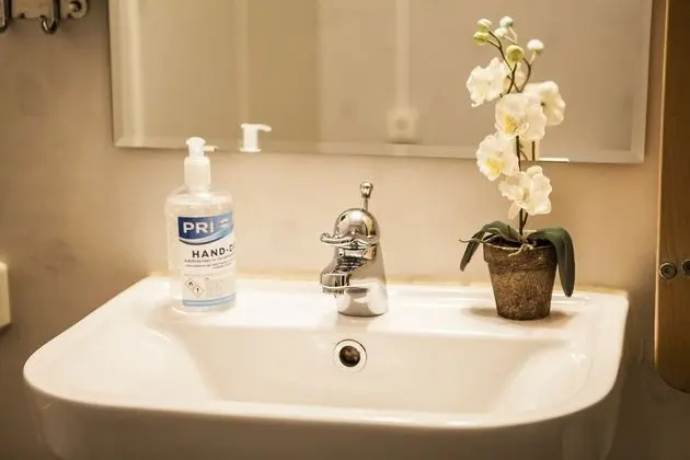 Basic Tek Kişilik Oda, Ortak Banyo