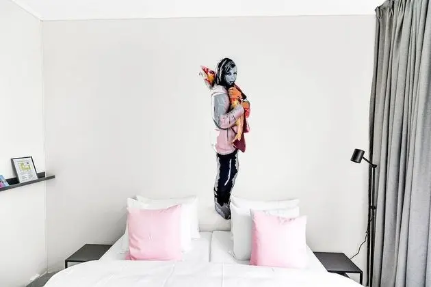 Standard Tek Büyük Yataklı Oda