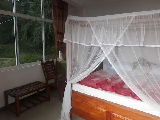 Üç Kişilik Oda, Balkon