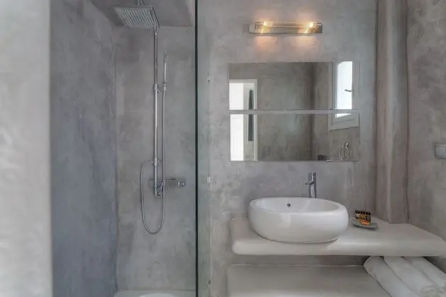 Sea View Junior Suite, Heated Private Infinity Pool with Glass Wall