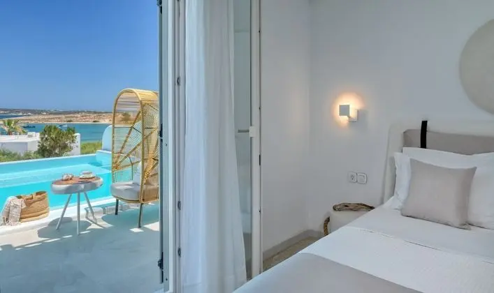 Sea View Junior Suite, Heated Private Infinity Pool with Glass Wall
