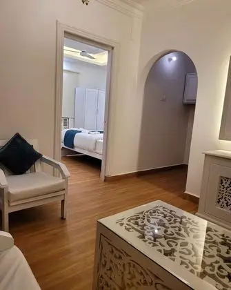 Executive Suites 1 BHK with Living Room