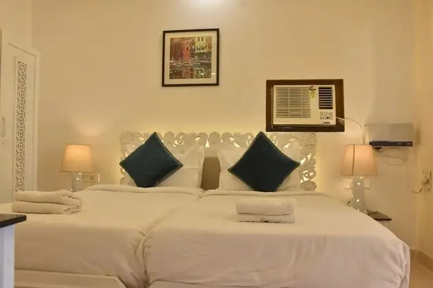 Executive Suites 1 BHK with Living Room