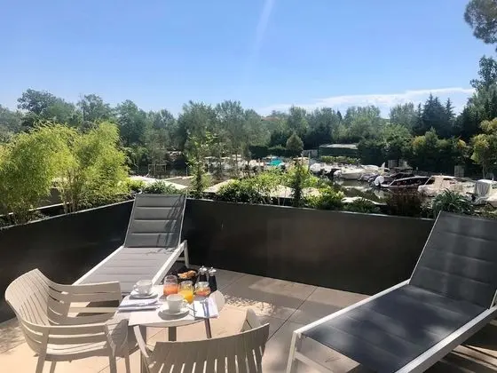 Exclusive Oda, 1 En Büyük (King) Boy Yatak, Sigara İçilmez