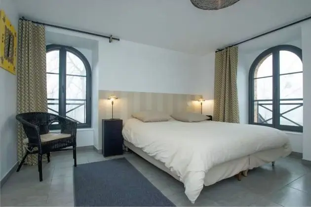 Classic Tek Büyük Yataklı Oda (1)