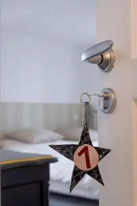 Classic Tek Büyük Yataklı Oda (1)