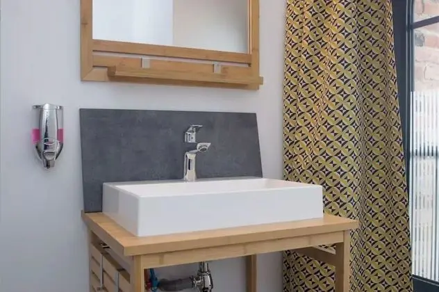 Classic Tek Büyük Yataklı Oda (1)