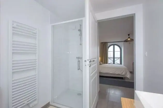 Classic Tek Büyük Yataklı Oda (1)