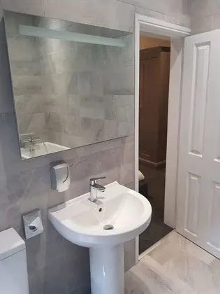 Deluxe Tek Büyük Yataklı Oda, Küvet