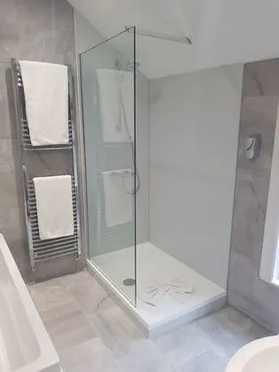 Deluxe Tek Büyük Yataklı Oda, Küvet