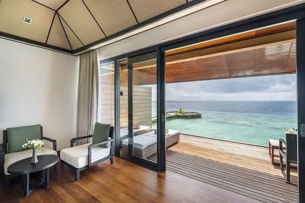 Lagoon Villa