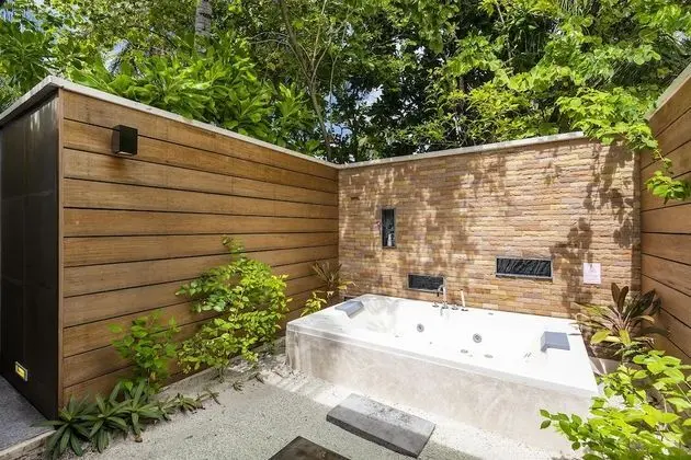 Lagoon Villa