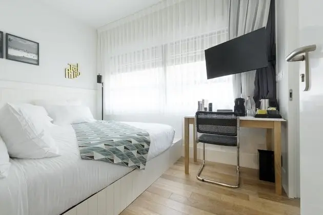 Small Single Room