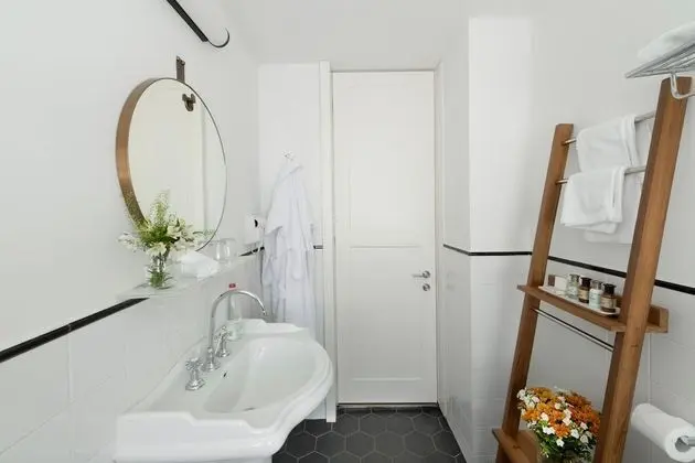 Small Single Room