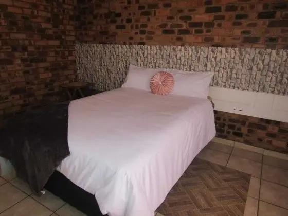 Basic Tek Büyük Yataklı Oda