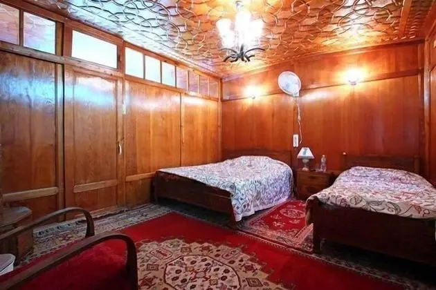 Deluxe Tek Büyük Yataklı Oda, 1 Çift Kişilik Yatak, Göl Manzaralı, Göl Kenarı
