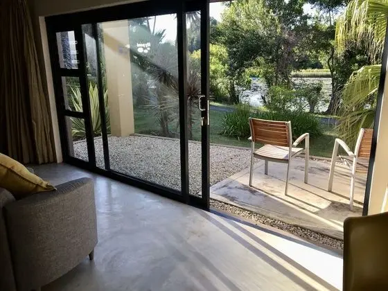 Luxury Süit, Bahçeli