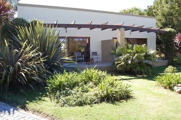 Luxury Süit, Bahçeli