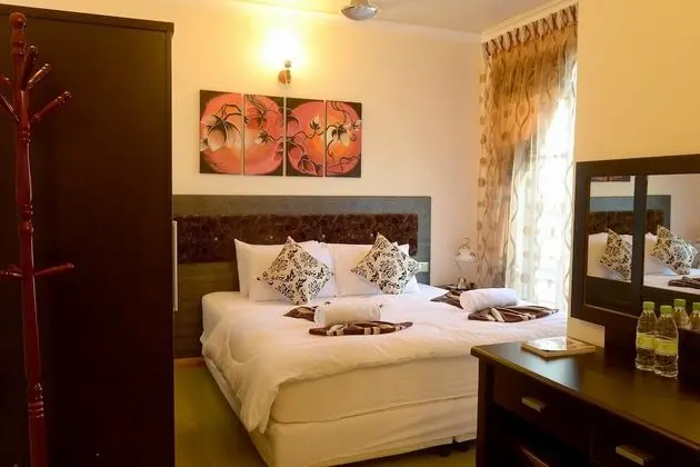 Deluxe Tek Büyük Yataklı Oda, Balkon, Şehir Manzaralı