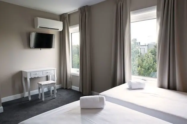 Superior Oda, Şehir Manzaralı