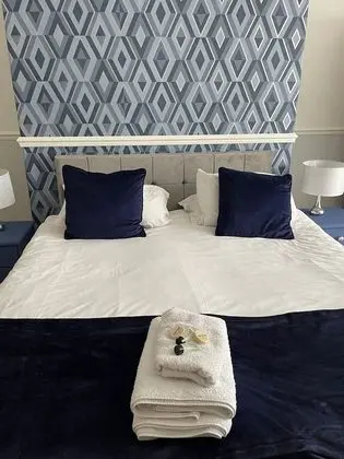 Tek Büyük Yataklı Oda (Room 2)
