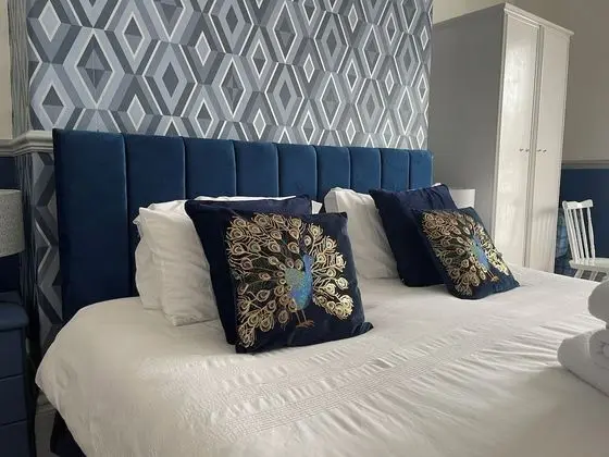 Tek Büyük Yataklı Oda (Room 2)