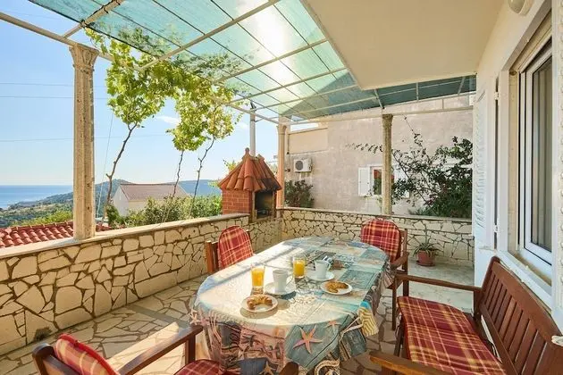 Ev, 3 Yatak Odası, Teras, Deniz Manzaralı