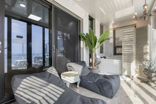 Basic Oda, 1 Büyük (Queen) Boy Yatak, Okyanus Manzaralı (private whirlpool, 102)