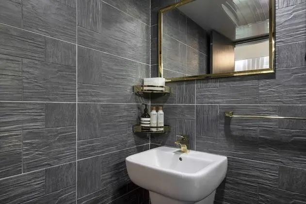 Basic Oda, 1 Büyük (Queen) Boy Yatak, Okyanus Manzaralı (private whirlpool, 102)