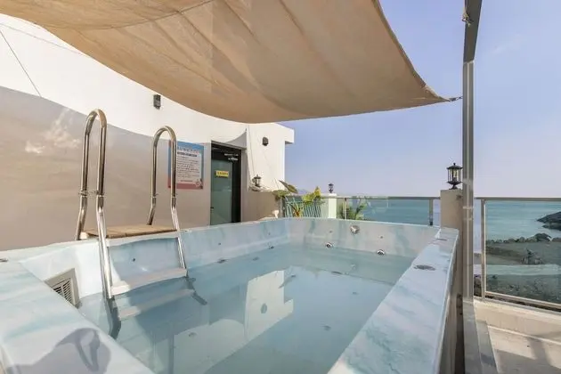 Basic Stüdyo Süit, 2 Büyük (Queen) Boy Yatak, Okyanus Manzaralı (private whirlpool, 101)