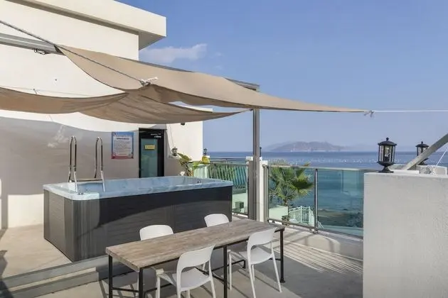 Basic Stüdyo Süit, 2 Büyük (Queen) Boy Yatak, Okyanus Manzaralı (private whirlpool, 101)