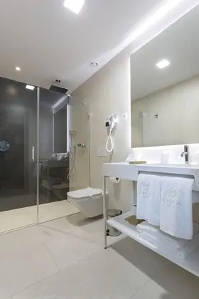 İki Ayrı Yataklı Oda (Interior)