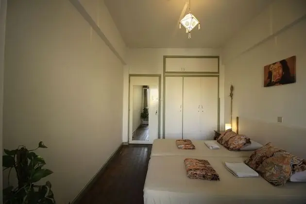 Tek Büyük Yataklı Oda, Ortak Banyo, Şehir Manzaralı (Bob Marley)