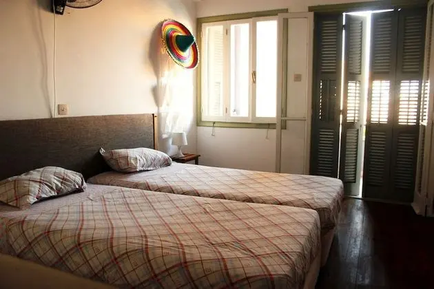 Tek Büyük Yataklı Oda, Ortak Banyo, Şehir Manzaralı (Bob Marley)