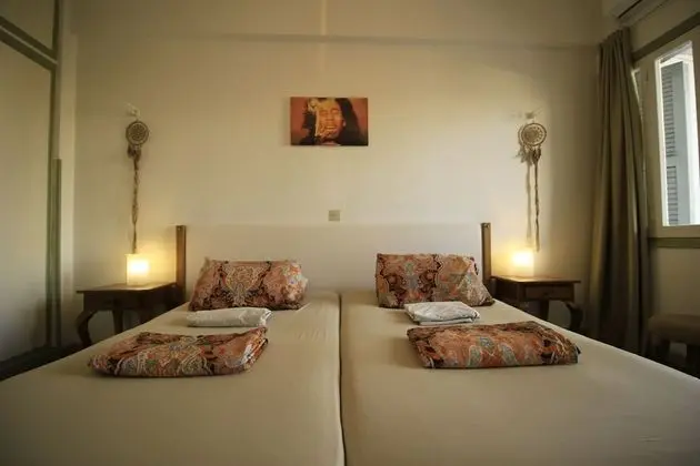 Tek Büyük Yataklı Oda, Ortak Banyo, Şehir Manzaralı (Bob Marley)