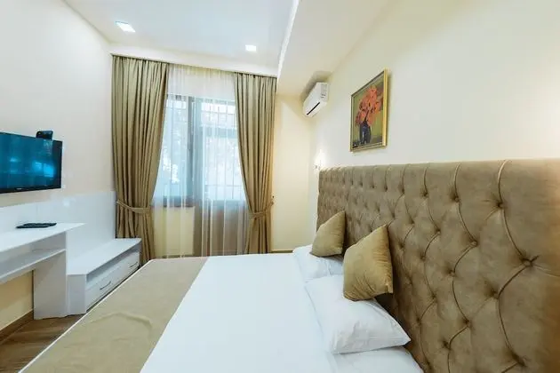 Comfort Tek Büyük Yataklı Oda (Minas Avetisyan)