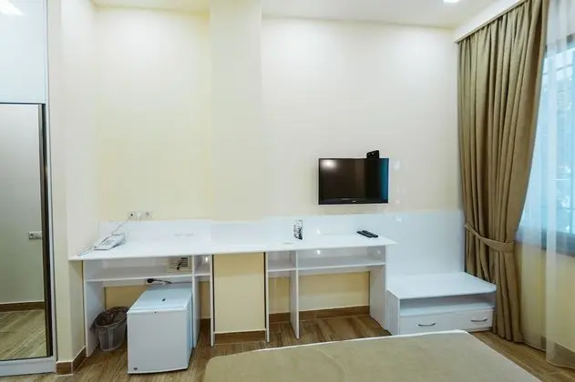 Design Tek Büyük Yataklı Oda (Surenyants)