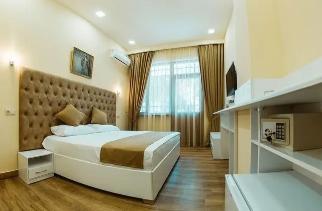 Design Tek Büyük Yataklı Oda (Surenyants)