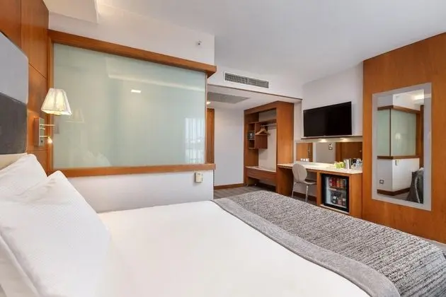 Standart Oda,Şehir Manzaralı