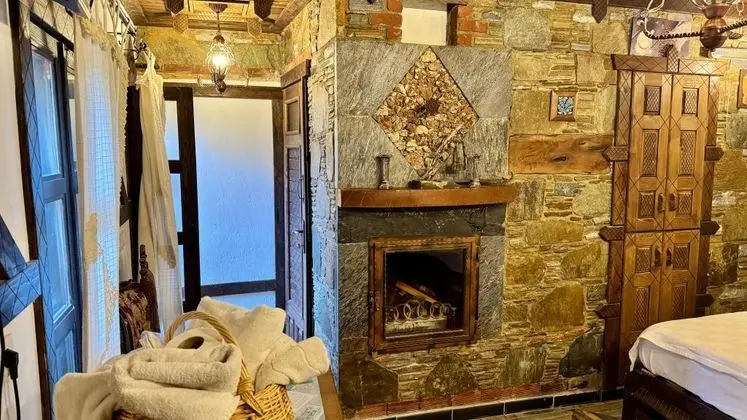 Taş Oda, Bahçe Manzaralı