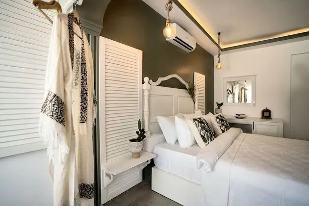 Jakuzili Suite Custom Oda