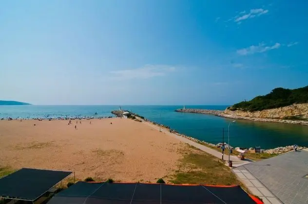 deniz manzaralı-nehir manzaralı-balkonlu-klimalı