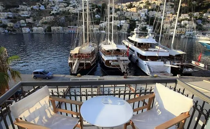 Tek Büyük Yataklı Oda, Balkon