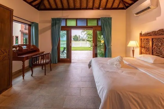 Anggun Villa