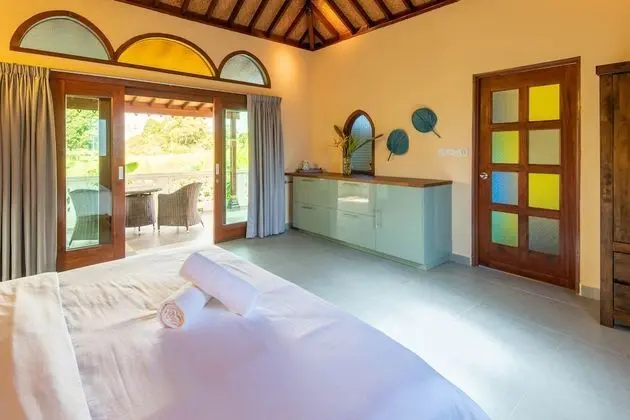 Anggun Villa