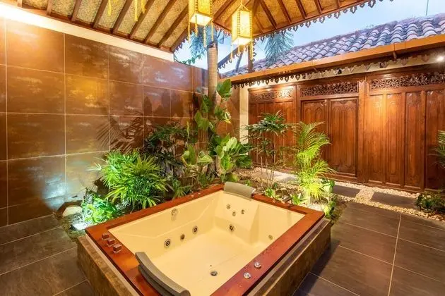 Anggun Villa