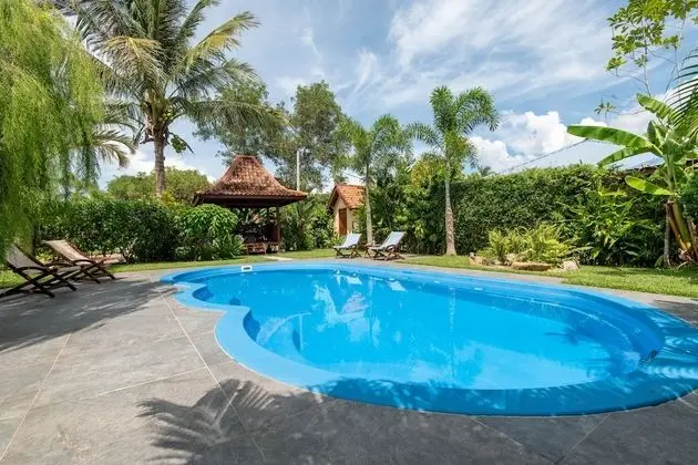 Bayly Villa
